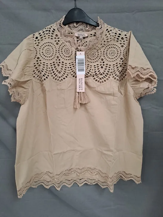 BADGLEY MISCHKA LADIES TOP BEIGE SIZE L