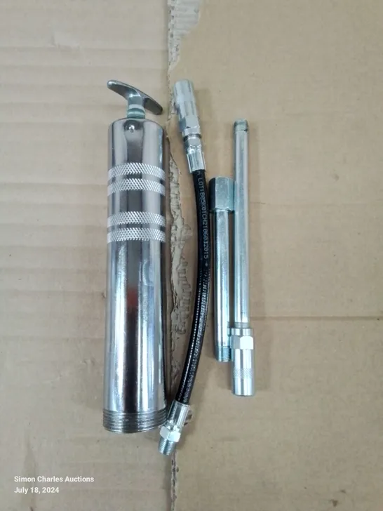 CLARKE 4 PIECE GREASE GUN SET