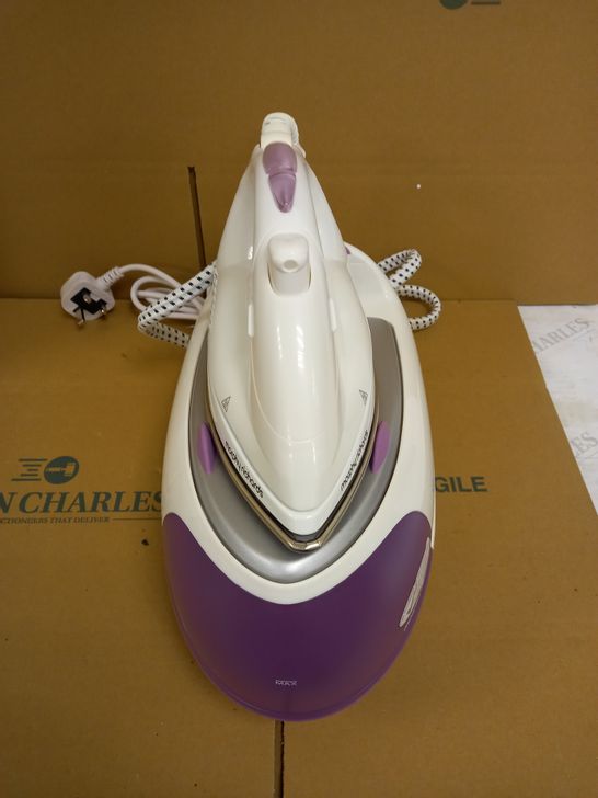 MORPHY RICHARDS JET STEAM GENERATOR IRON 333020 PINK/WHITE