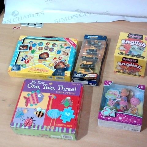 LOT OF APPROXIMATELY 5 ASSORTED TOY AND GAME ITEMS TO INCLUDE ADVENTURE FORCE STREET MACHINE SET, MY FIRST FLOOR PUZZLE, BRAINBOX ENGLISH GAME SET ETC