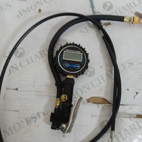 DIGITAL PRESSURE GAUGE 