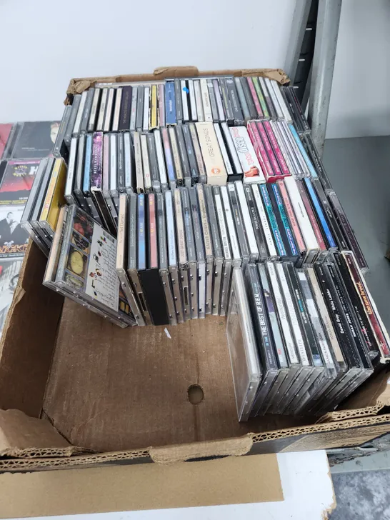 A VERY LARGE QUANTITY OF CDs FROM 80s / 90s /2000s