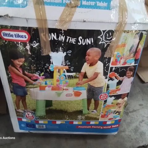 BOXED LITTLE TIKES FUN IN THE SUN FOUNTAIN FACTORY WATER TABLE