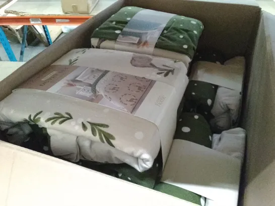 BOX CONTAINING 6 DOUBLE DUVET COVERS