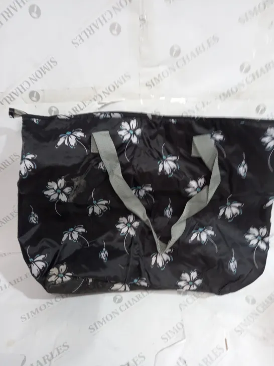 CALIFORNIA INNOVATIONS SET OF 2 FLORAL DURABLE BAGS USED