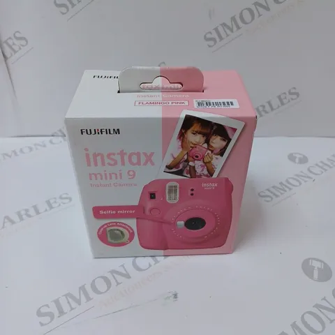 BRAND NEW BOXED FUJIFILM INSTAX MINI 9 INSTANT CAMERA