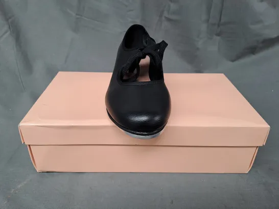 BOXED PAIR OF BLOCH TAP DANCING SHOES IN BLACK UK SIZE 1