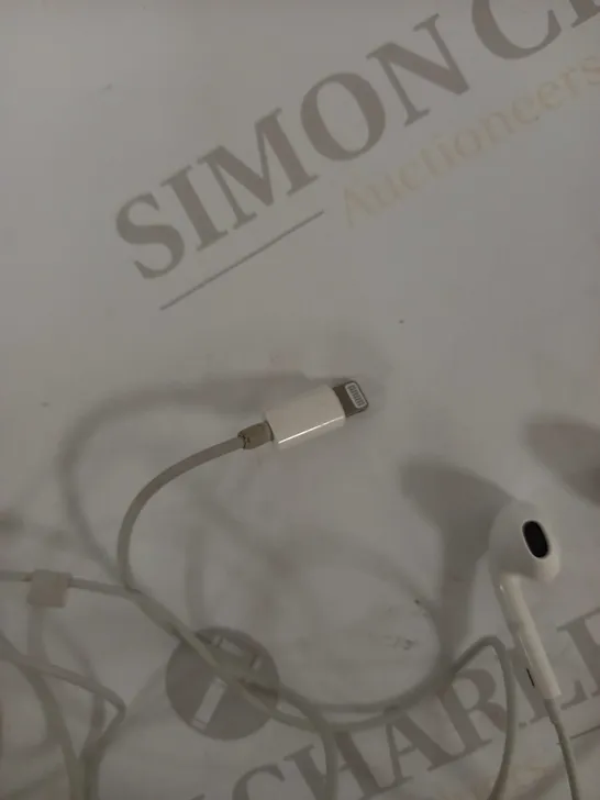 APPLE WIRED EARPHONES