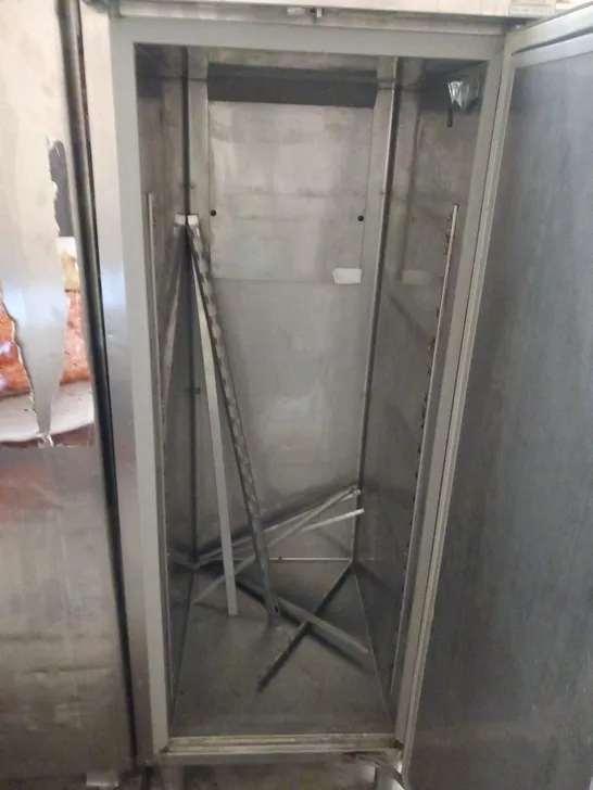 STAINLESS STEEL TALL REFRIGERATED UNIT