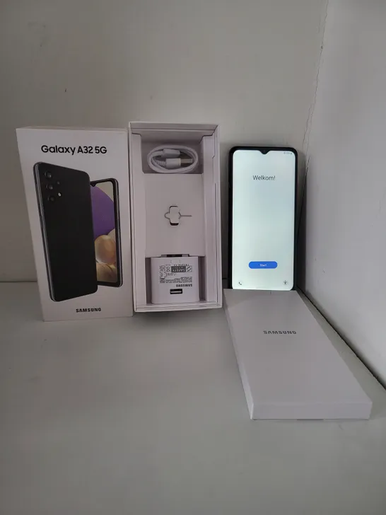 BOXED SAMSUNG GALAXY A32 5G 64GB ANDROID SMART PHONE - AWESOME BLACK