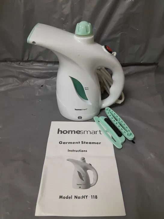 HOMESMART - GARMENT STEAMER WITH TWO ATTACHMENTS