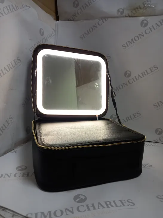 BOXED MON AMI LED FILL LIGHT MIRROR COSMETIC BAG. 