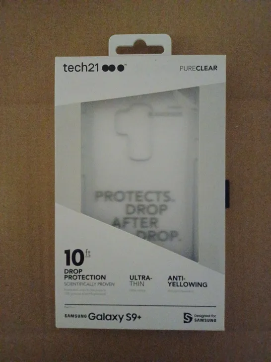 LOT OF APPROXIMATELY 79 BRAND NEW BOXED TECH 21 PURECLEAR CASE WITH 10FT DROP PROTECTION, ULTRA-THIN AND ANTI-YELLOWING FOR SAMSUNG GALAXY S9+ T21-5841 CLEAR