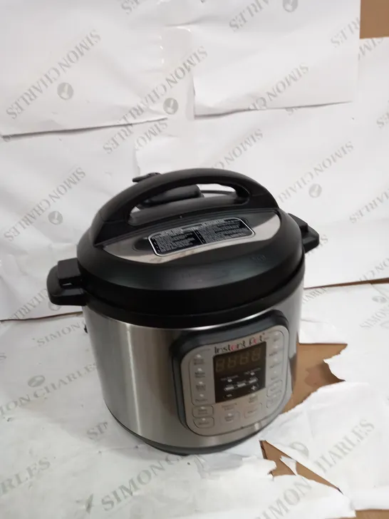 INSTANT POT DUO SMART PRESSURE COOKER