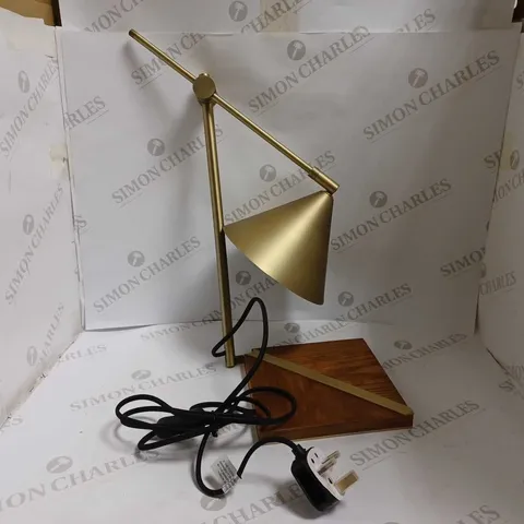 MENDEL TABLE LAMP WITH METAL SHADE