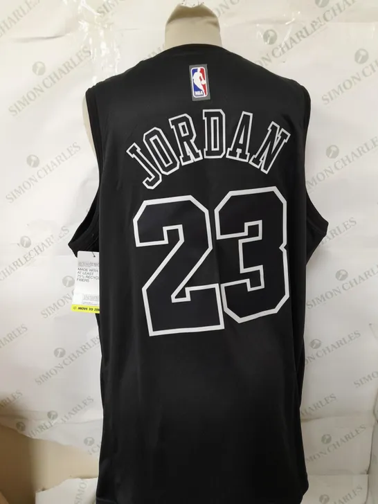 CHICAGO BULLS MICHAEL JORDAN "23" JERSEY 