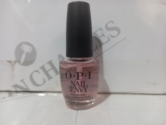 O.P.I NAIL ENVY STRENGTH AND COLOUR - PINK TO ENVY (15ML)