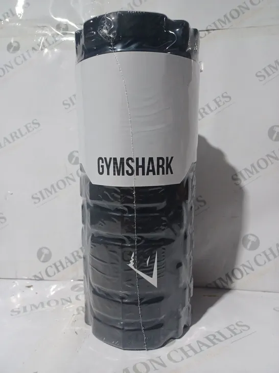 GYMSHARK DEEP TISSUE MUSCLE MASSAGE ROLLER IN BLACK