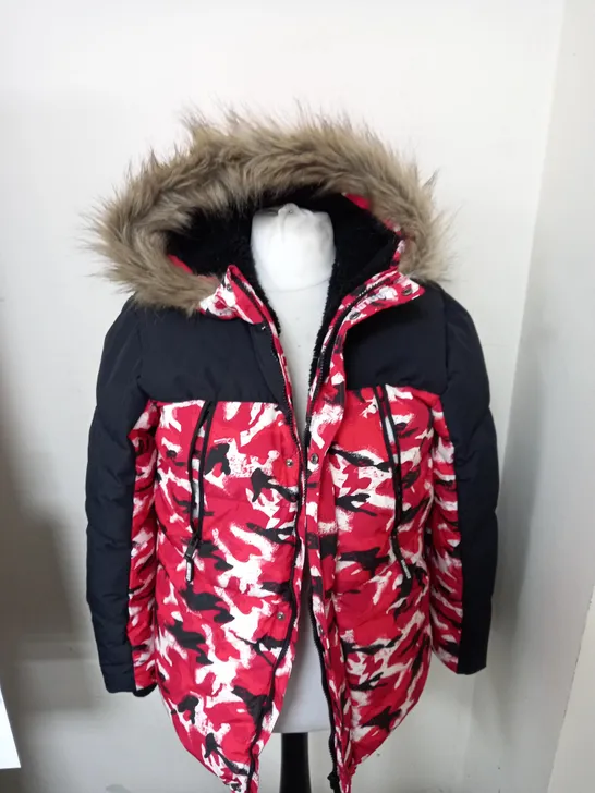 BOYS CAMOUFLAGE COAT WITH FAUX FUR HOOD SIZE UNSPECIFIED