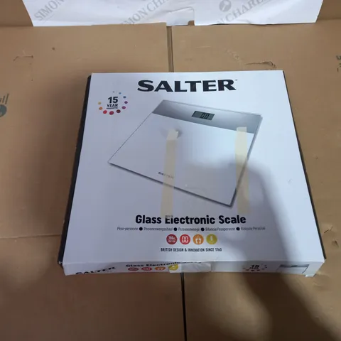 SALTER GLASS ELECTRONIC SCALE 