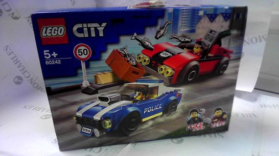 LEGO CITY SET NO 60242, AGE 5 RRP £19