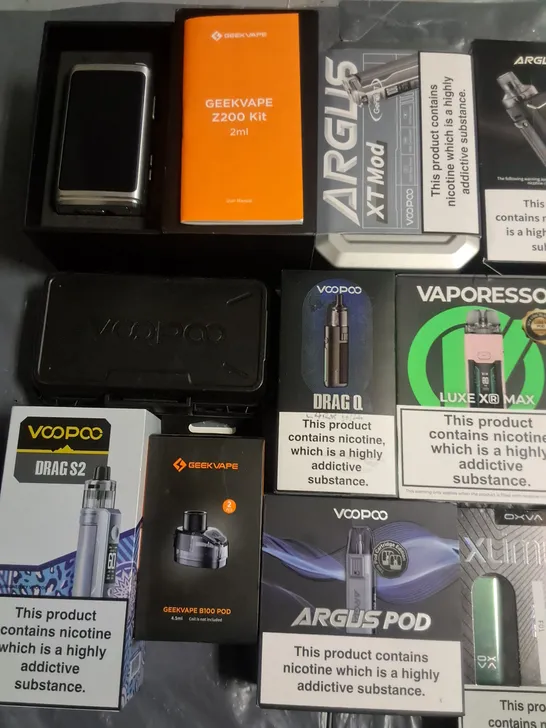 LOT OF 20 ASSORTED E-CIGARETTE SMOKING ITEMS TO INCLUDE ARGUS, VAPORESSO AND ASPIRE 