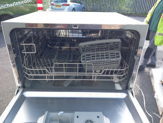 ZANUSSI ZDM1730WA TABLE TOP DISHWASHER