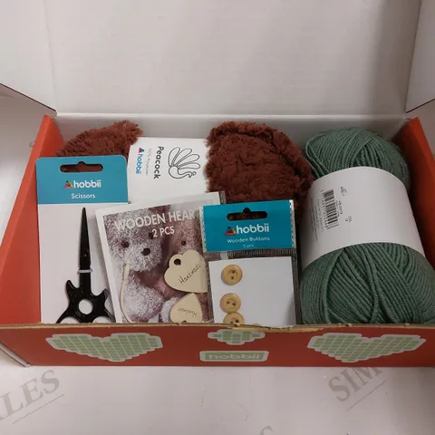 BOXED HOBBII SEWING KIT