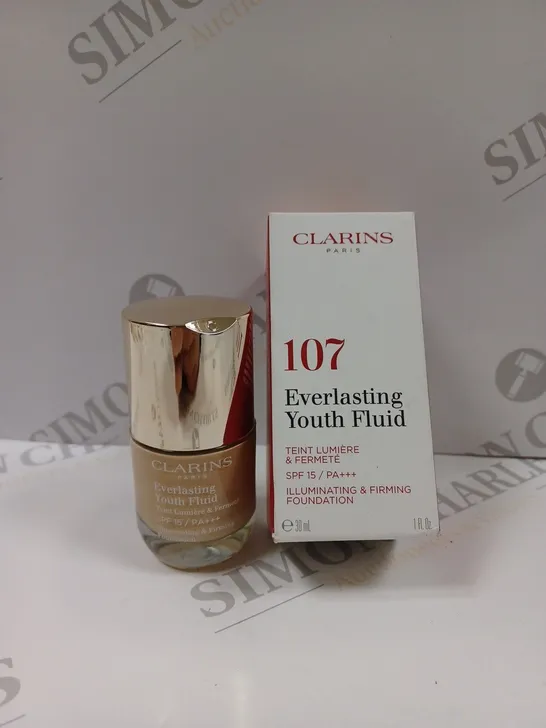 BOXED CLARINS 107 EVERLASTING YOUTH FLUID SPF 15