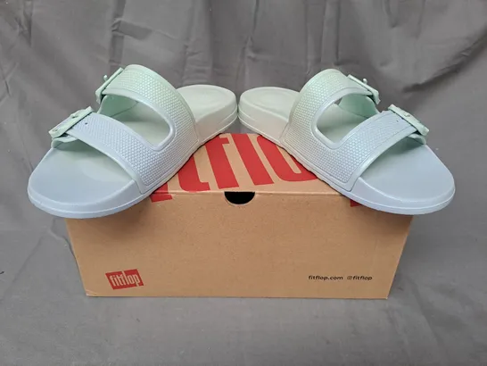 BOXED PAIR OF FITFLOP IQUSHION IRIDESCENT TWO-BAR BUCKLE SLIDES UK SIZE 4