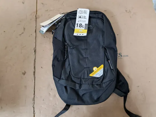 CRAIGHOPPER 18L BACKPACK IN BLACK 