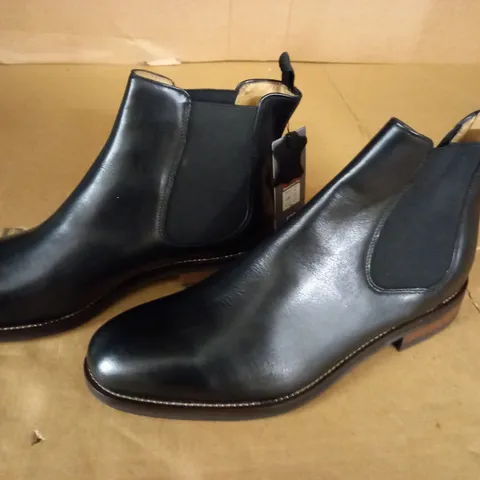 M&S REAL LEATHER BOOTS IN BLACK - UK 9