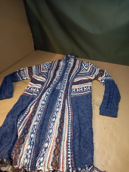 ROMAN FRINGE PATTERN CARDIGAN SIZE 12