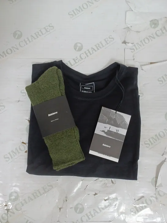 FINISSTERRE 2 PACK EDDY BASELAYER TSHIRT IN BLACK SIZE M AND RIBBED SOCK IN KHAKI SIZE 7-8