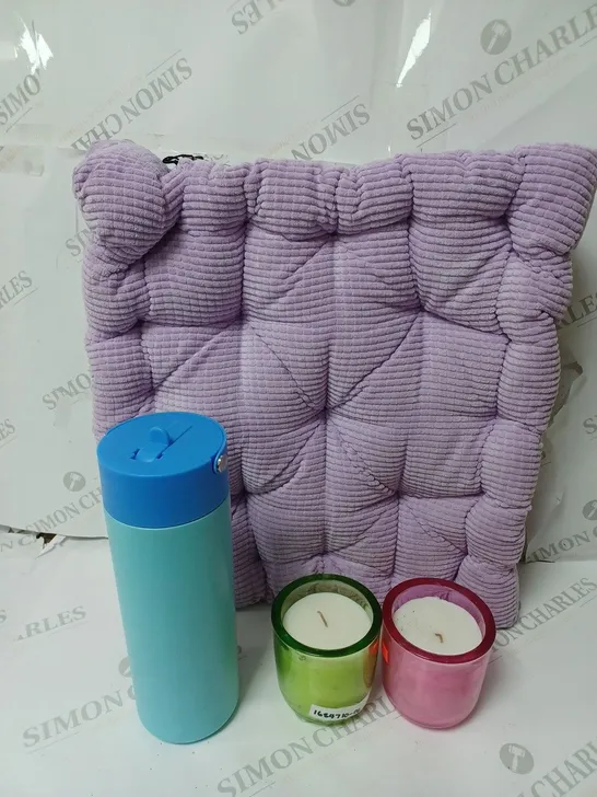 APPROXIMATELY 4 COTTON ON ITEMS INCLUDING PURPLE FLOOR CUSHION, LARGE BLUE WATER BOTTLE, 2 SCENTED CANDLES