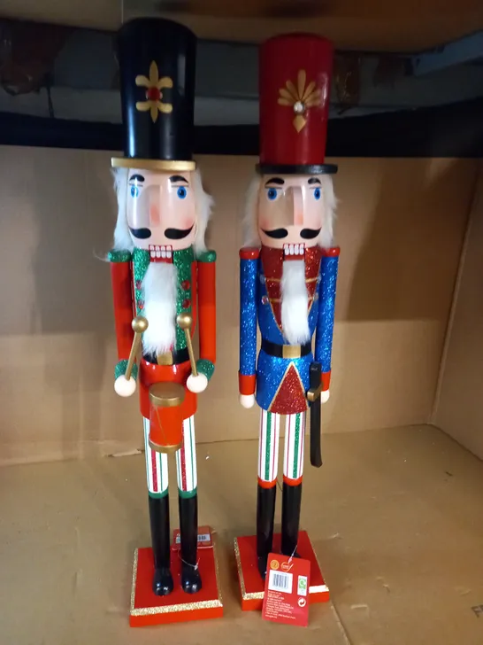 PAIR OF 70CM NUTCRACKERS