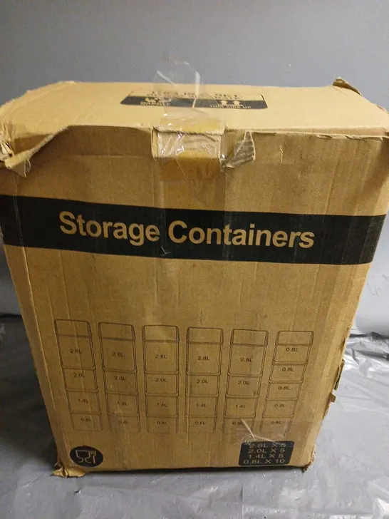 APPROXIMATELY 25 ASSORTED CLEAR STORAGE CONTAINERS IN VARIOUS SIZES