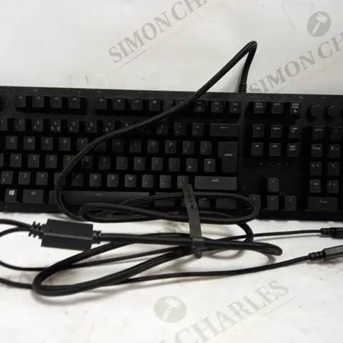 RAZER HUNTSMAN ELITE MECHANICAL GAMING KEYBOARD