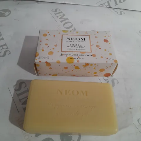 NEOM ORGANICS GREAT DAY NATURAL SOAP WITH WILD MINT & MANDARIN 200G 