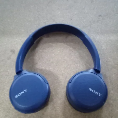 BOXED SONY BLUE HEADPHONES 