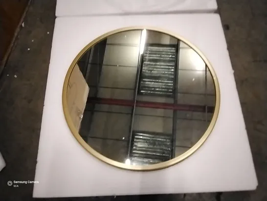 BOXED ACCENT MIRROR GOLD 40H×40WCM