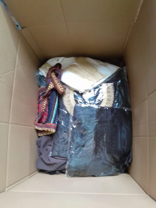 BOX OF APPROXIMATELY 20 ASSORTED CLOTHING AND FASHION ITEMS IN VARIOUS STYLES, SIZES, AND COLOURS - COLLECTION ONLY