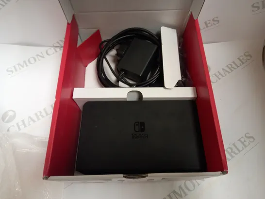 NINTENDO SWITCH OLED MODEL