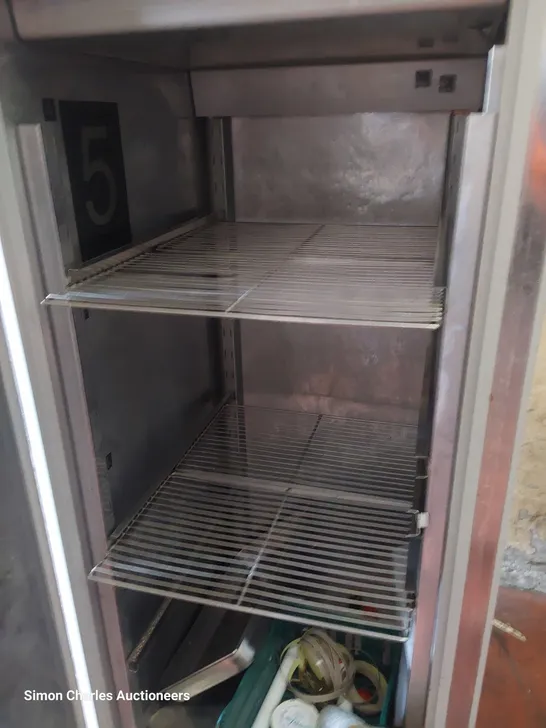 COMMERCIAL TALL SINGLE DOOR FRIDGE