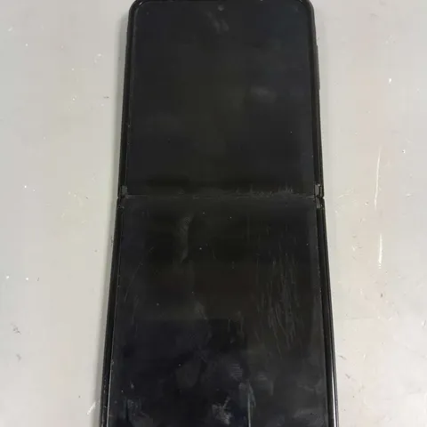 SAMSUNG GALAXY FOLD SMARTPHONE 