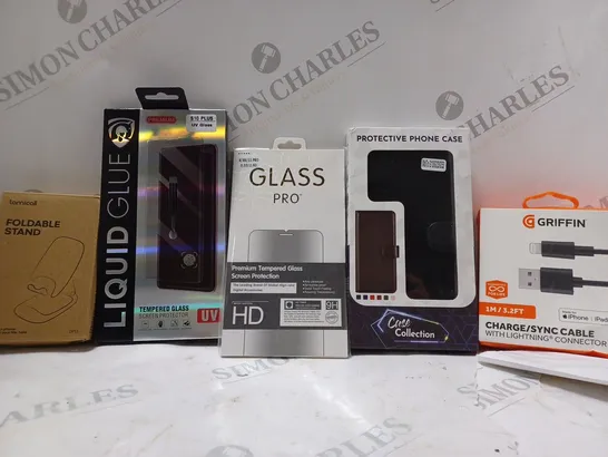 BOX OF APPROX 20 ASSORTED ITEMS TO INCLUDE - GRIFFIN CHARGE CYNC CABLE - GLASS PRO X/XS/11 PRO - LAMICALL FOLDABLE STAND ECT 