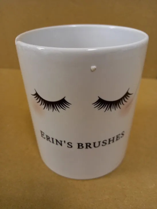 PERSONALISED EYELASHES CERAMIC STORAGE POT  RRP £17.99