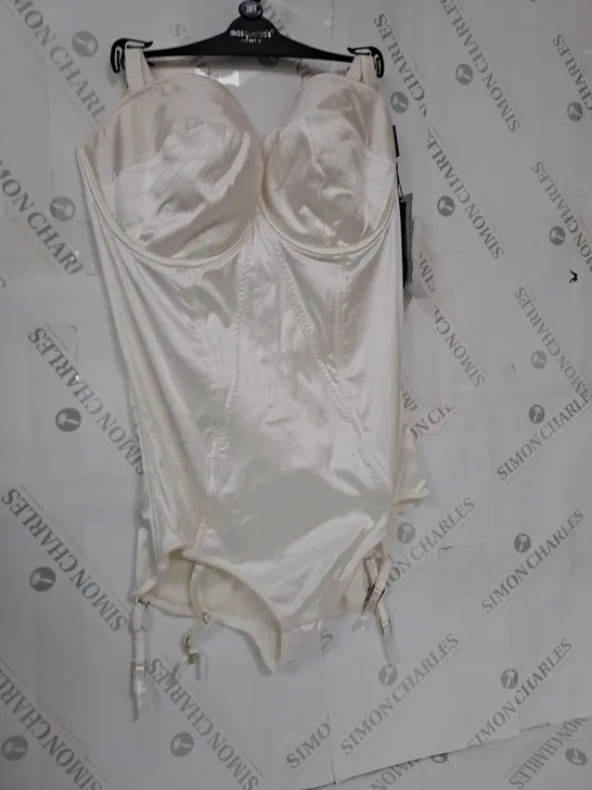 MASQUERADE LINGERIE - IVORY - 38FF