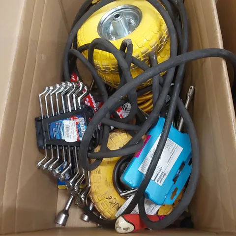 BOX OF ASSORTED TOOLS AND ACCESSORIES 