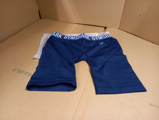 STYLE OF GYMSHARK NAVY/LOGO FITNESS SHORTS - SMALL